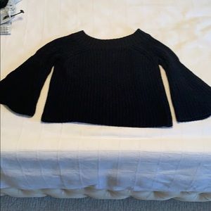 525 America sweater